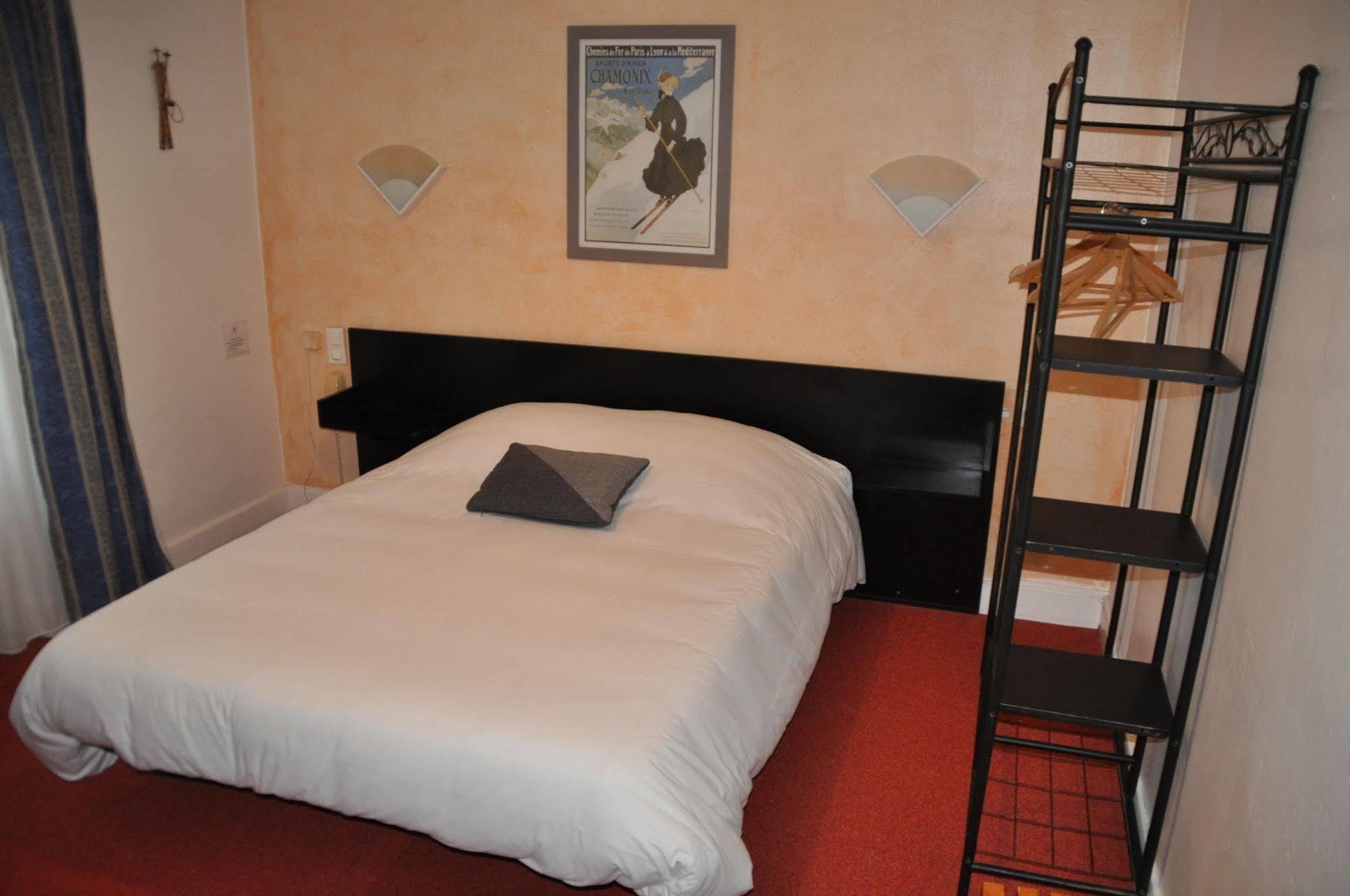 Hotel De Naples Vichy Zewnętrze zdjęcie